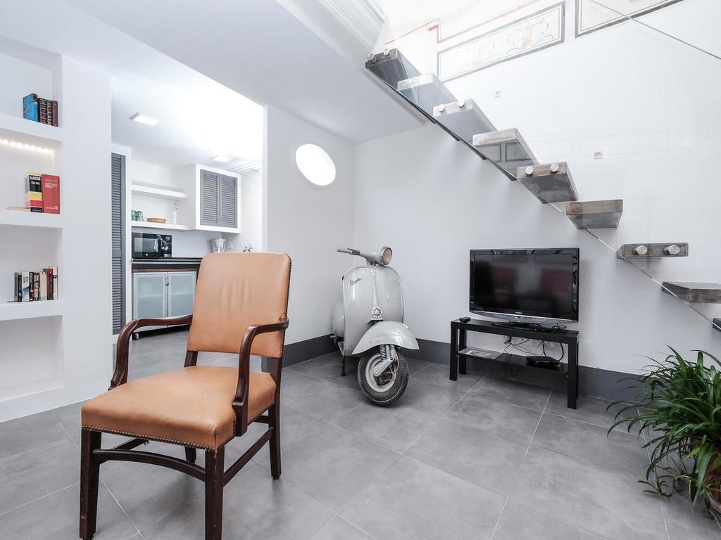 Ancient Trastevere Vespa Loft Apartment Rome Exterior photo