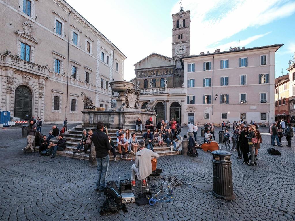Ancient Trastevere Vespa Loft Apartment Rome Exterior photo